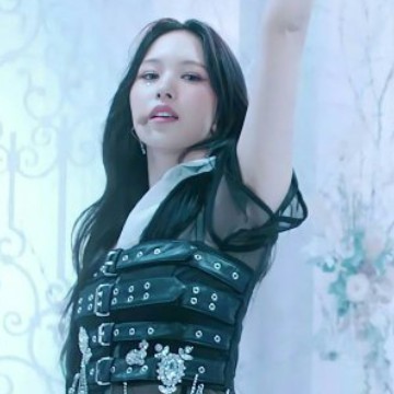Mina Twice-Cry for me