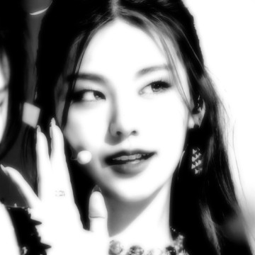 yeji dark 