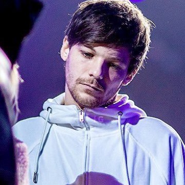 Louis Tomlinson Purple 
