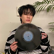lee jeno