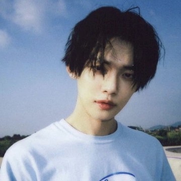 yeonjun blue aesthetic