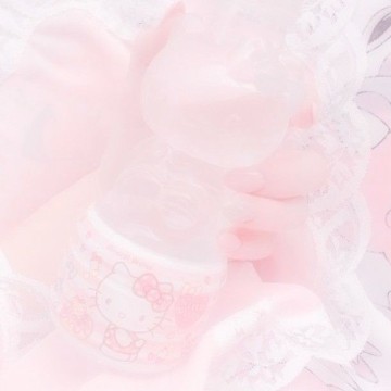 Strawberry hello kitty milk