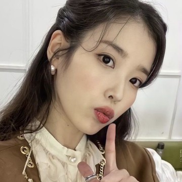 IU solista widget