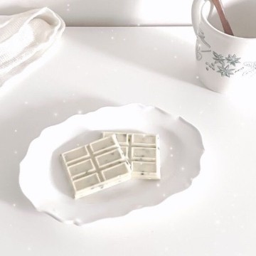 white widget 
