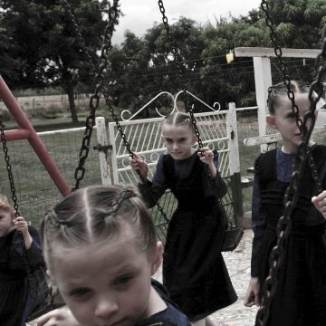 CRYSTAL CASTLES